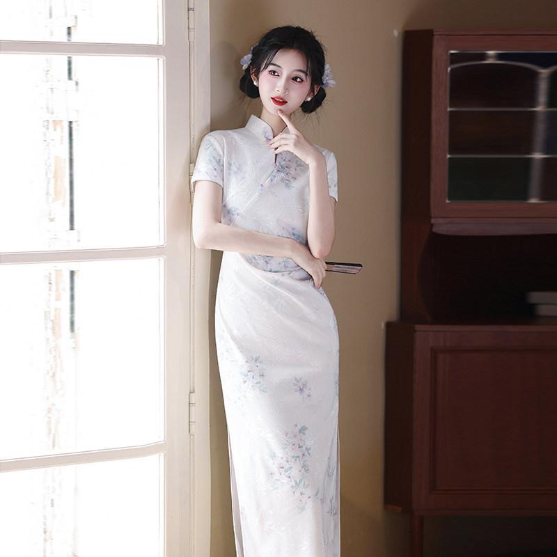 White national style, new Chinese style, daily wear Suzhou long cheongsam, improved young 1011 new women's high sense