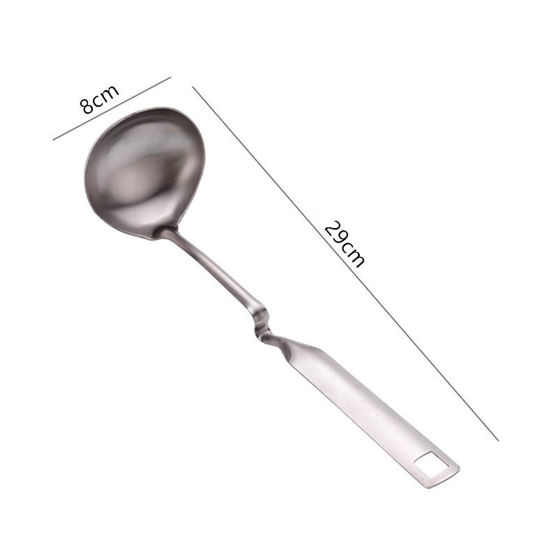 Round Skimmer Stainless Steel Colander Spoon Kitchen Gravy Oil Soup Fat Filter Fried Strainer Spoon with Long curved handle