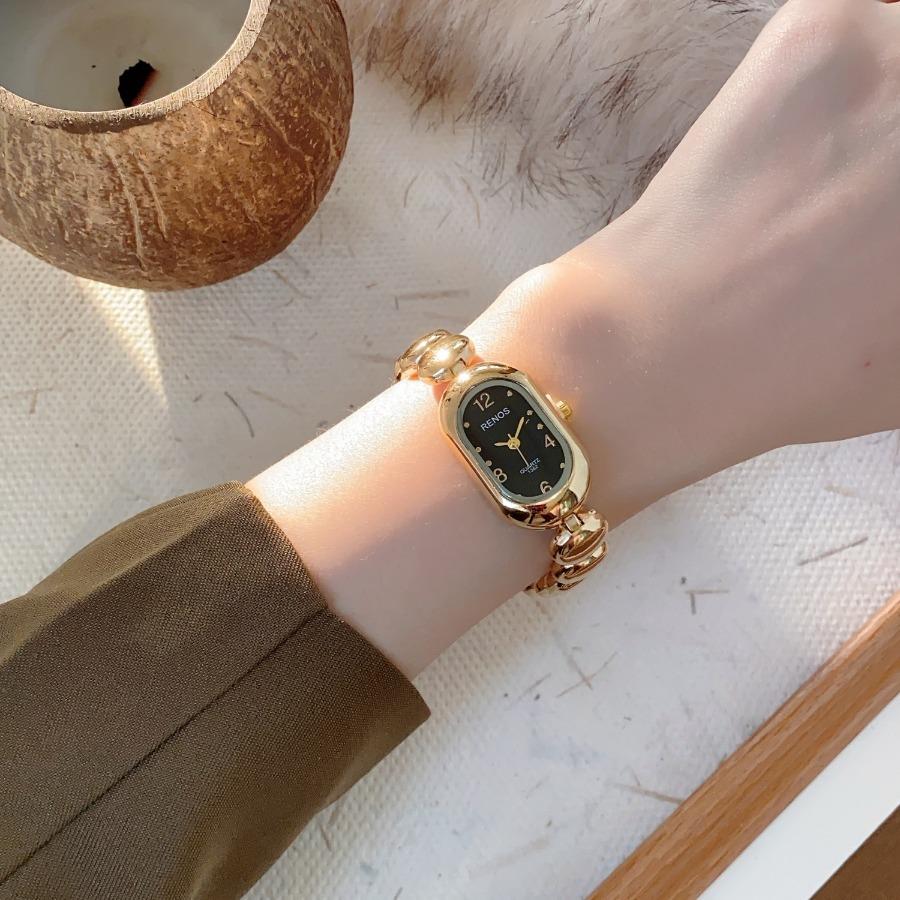 New Golden Bracelet Women's Watch Oval Simple Light Luxury Quartz Wristwatch Ladies Watches