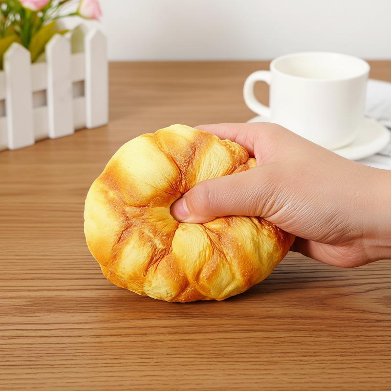 1Pcs Pineapple Bun Shaped Stress Relief Squeeze Fidget Toy Soft Slow Rebound Decompression Gift