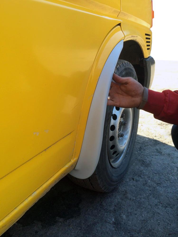 

Передні бризковики (2 шт, скловолокно) для Volkswagen T4 Transporter