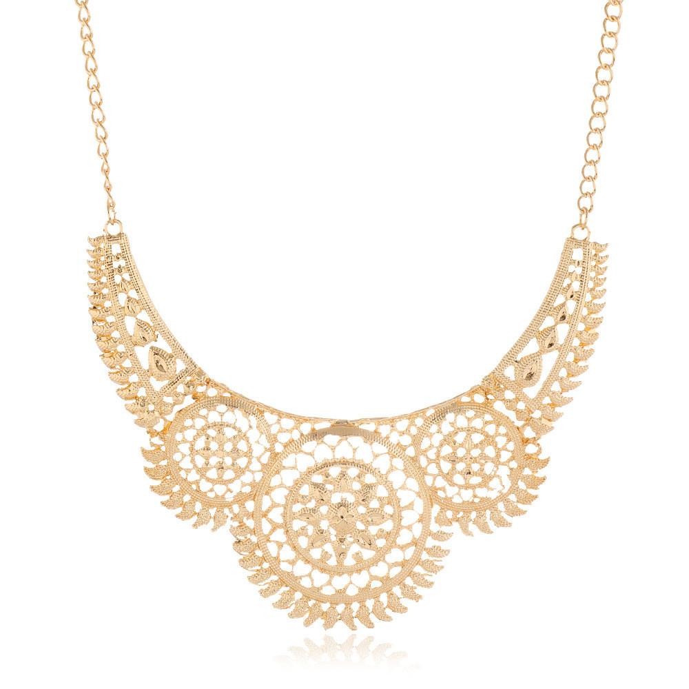 Ethnischer Stil Schmuck Halskette und Ohrring Set Mit Hohlblumenmuster Metallisches Finish Für Damen und Herren