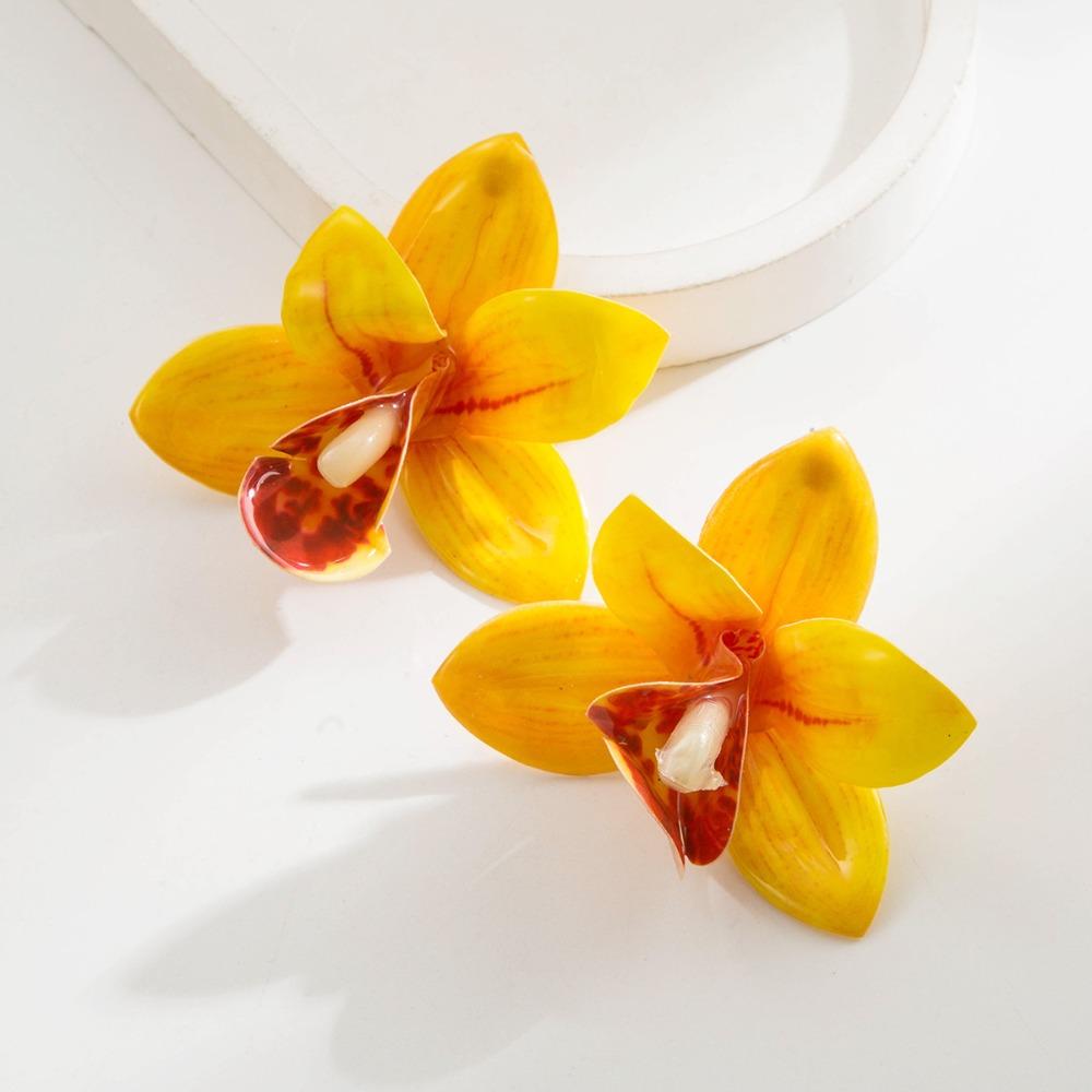1 Pair Exaggerated Design Flower Stud Earrings Elegant Boho Earrings  Women Accessories