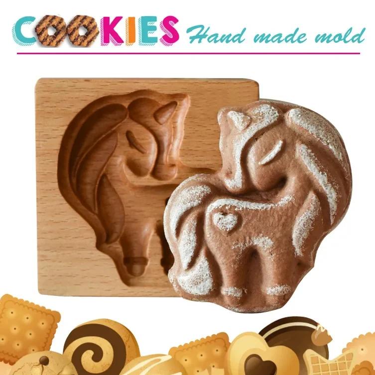DIY Wooden Shortbread Mold Raspberry Heart Carved Gingerbread Cookie Mold Kitchen Cutter Molds For Valentine's Day Easter Party