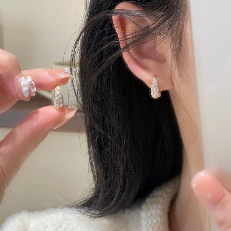 Exquisite Zirconia Water Drop Clip Earrings: Cool, Versatile, Fashionable Ear Jewelry
