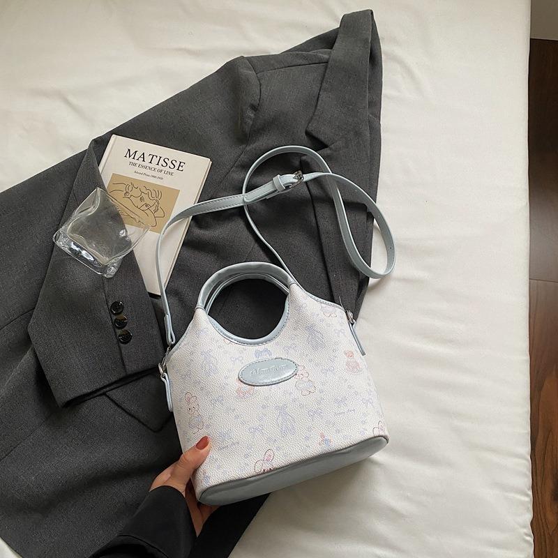 Hand Bag Women's New Popular Fashion High-end Light Luxury Niche Shoulder Crossbody Bucket Bag