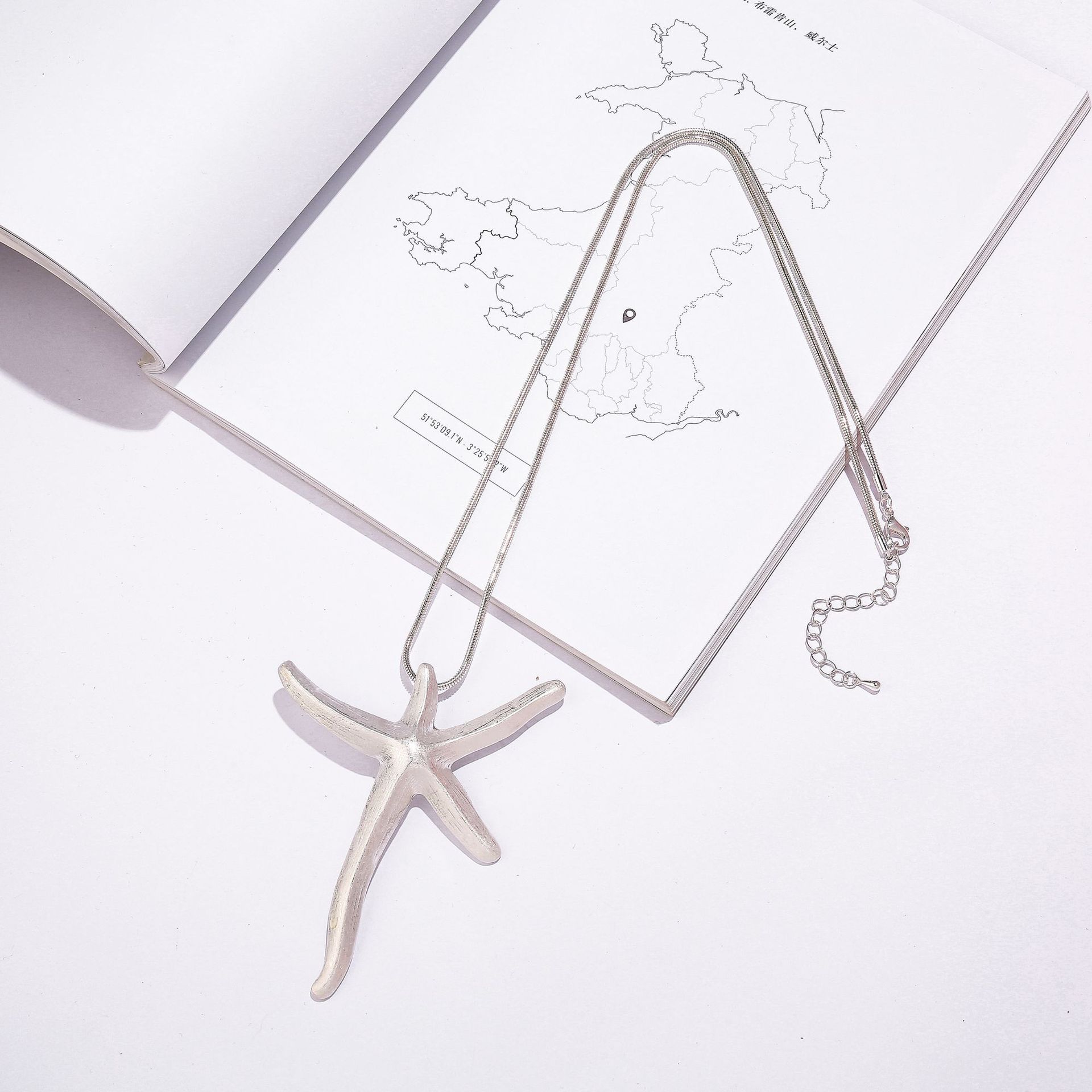 Fashion Style Starfish Women S Alloy Snake Bone Chain Long Necklace Sweater Chain