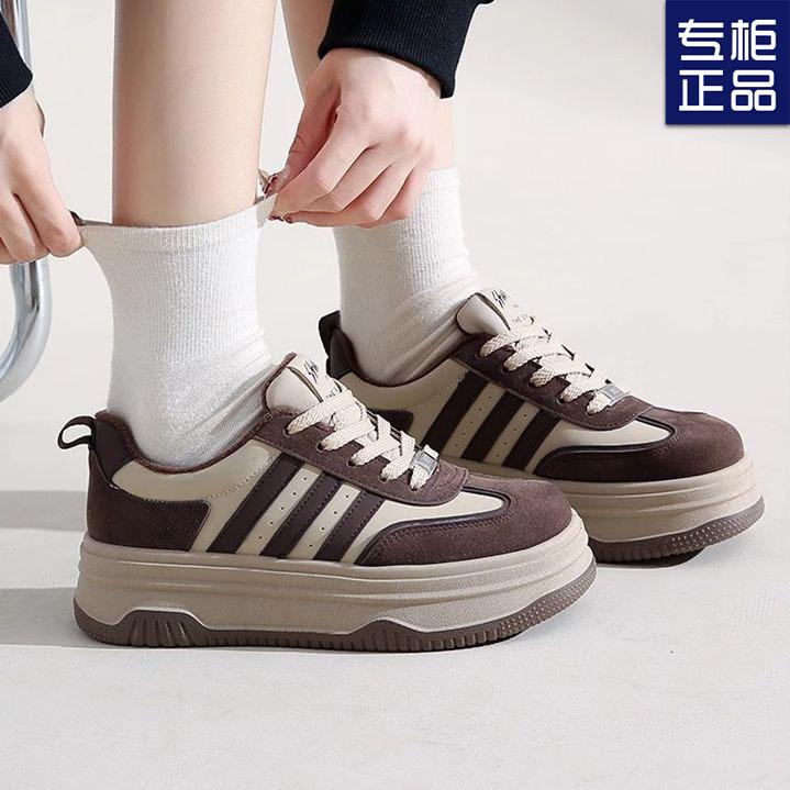 Super fire thick-soled velvet board shoes for women's new winter retro versatile casual three-bar German training shoes for women