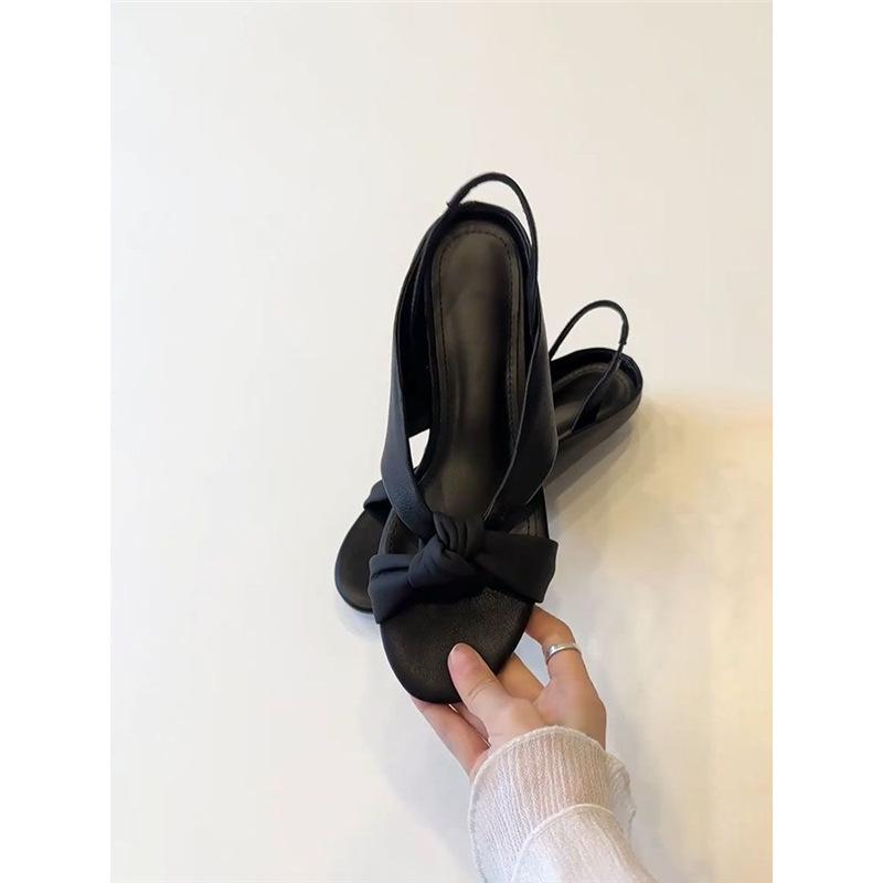 Summer new retro low-heeled versatile kink soft leather Roman shoes women's new niche design open-toed round-head sandals