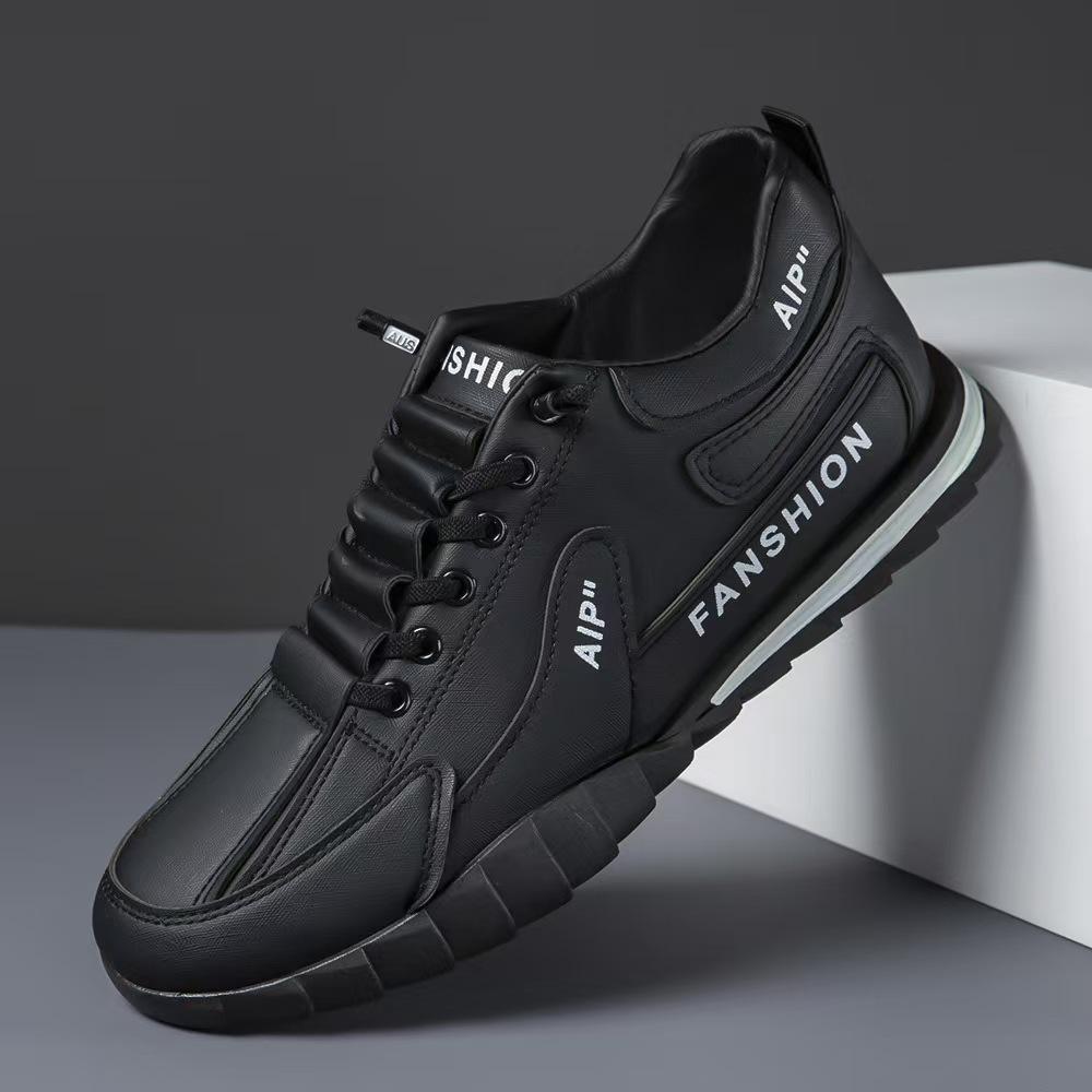 

Новые весенние кожаные мужские туфли, повседневная обувь, легкая нескользящая универсальная спортивная обувь, модная рабочая обувь на одной ноге 44