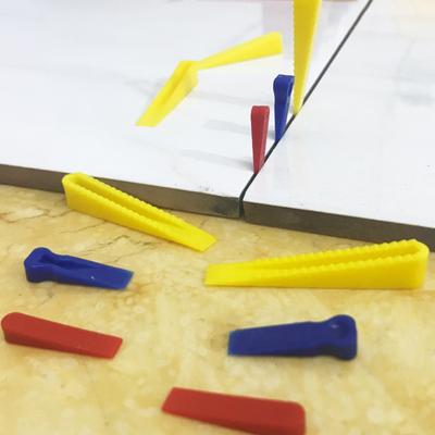 100 Stück Schlagfeste Keramik Boden Wand Abstandshalter Nivellier Fliesen Zubehör Set Wiederverwendbare Keil Fliesenabstandshalter Locator