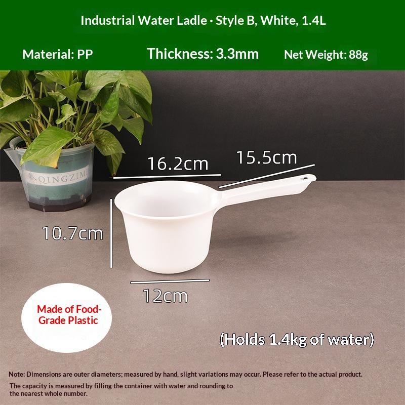 Kitchen Water Scoop Long Handle Plastic Ladle Bath Scoop Household Water Ladle Soup Dipper Garden Use White Serving Spoons