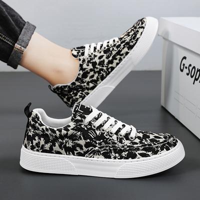 2024Man's Canvas Shoes Fashion Lace Up Platform Men Vulcanized Sneakers Comfortable Male Casual Sport Running Shoes Footwear