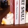 Resin Hug Cat Bookshelf Portable Cat Decorative Bookends Unique Kawaii Book Holder  Hold Books