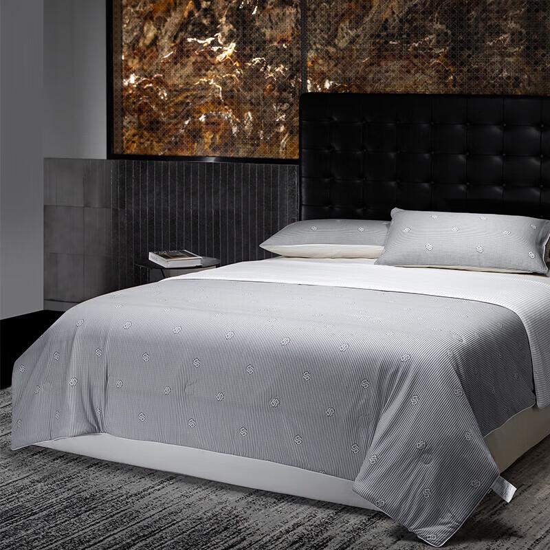 BOSS Hugo Boss All-Season Ice Bamboo Cooling Quilt