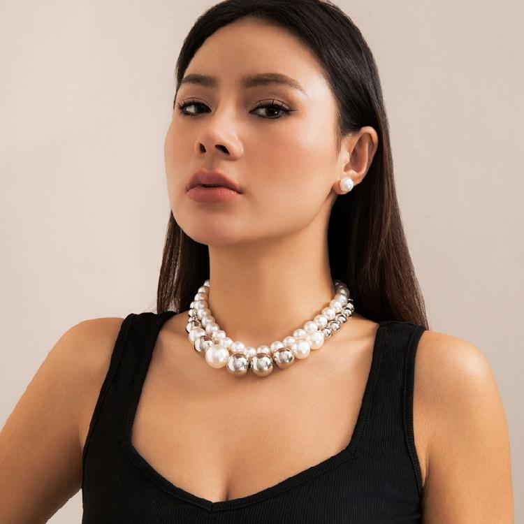 Eye Catching Large Bead Necklace Zinc Alloy Materials Clavicle Chain Accessories For Layering And Gifting