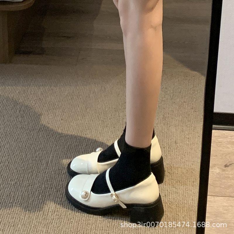 Francouzské mokasíny jaro a podzim nové boty na silném podpatku perlové slovo s burgundskými lodičkami Mary Jane na vysokém podpatku ženy