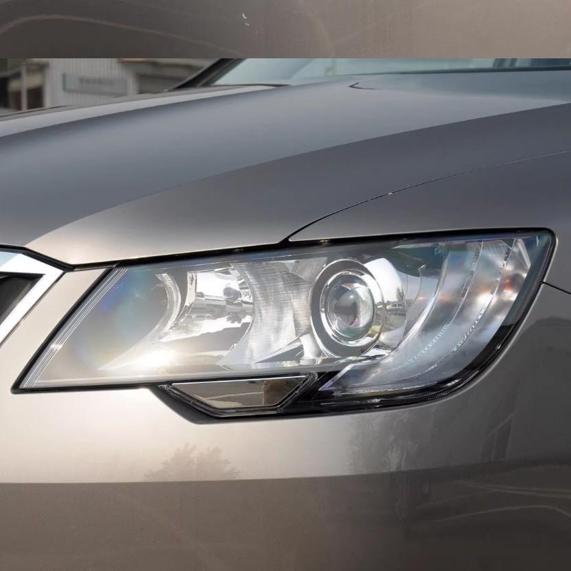 Durable Transparent Headlight Cover for 2013-2015 Skoda Superb - High Transmittance