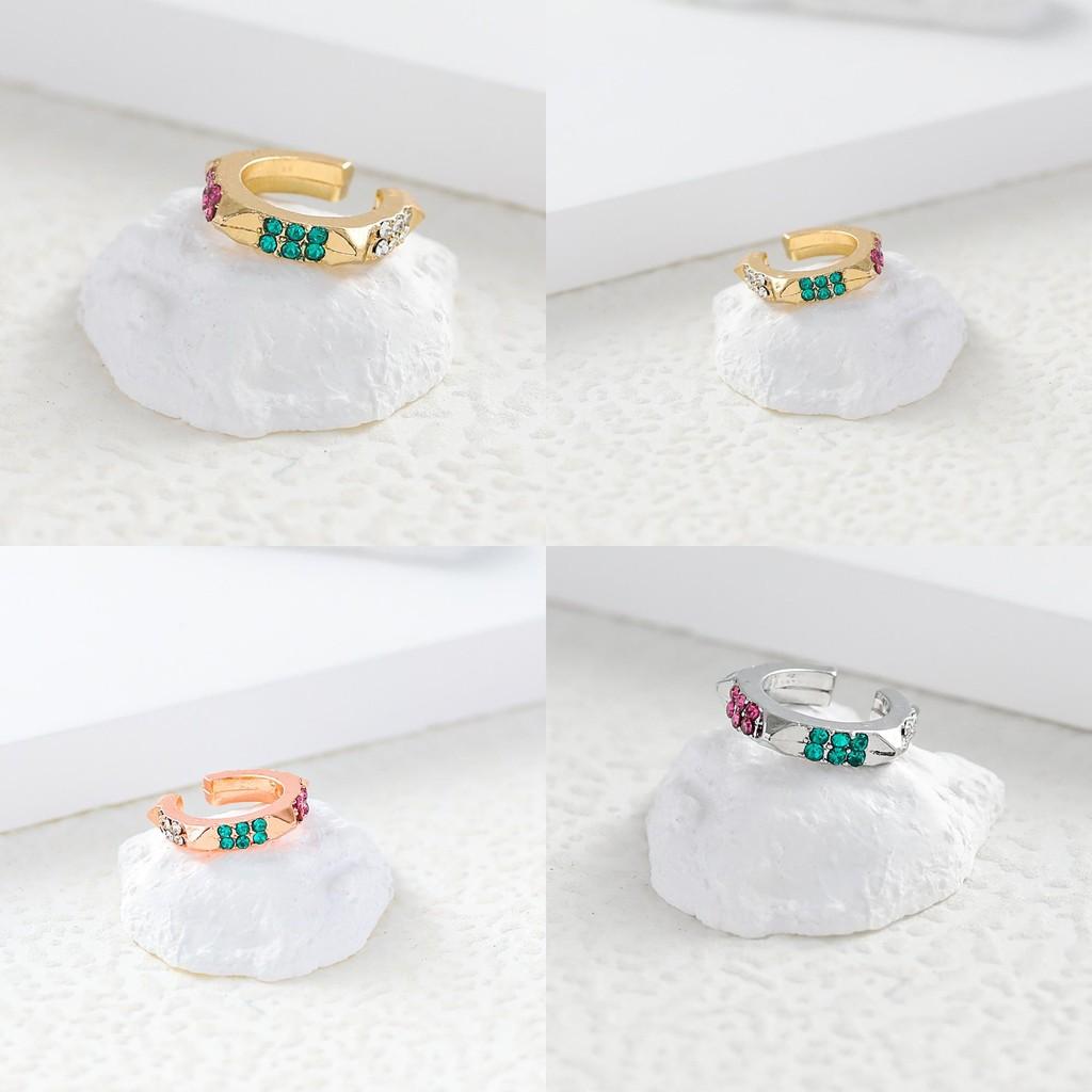 Luxurious Geometric Ear Cuff With Sparkling Rhinestones For Fashionable Women