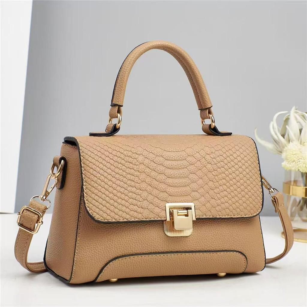 Chic Pu Leather Crocodile Pattern Mini Handbag Stylish Versatile Shoulder Bag For Everyday Use Khaki