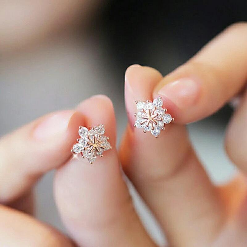 

Сережки-сніжинки з рожевого золота: Прості, Свіжі, Універсальні Ювелірні Вироби для Жінок та Дівчат, Ідеальний Подарунок для Неї