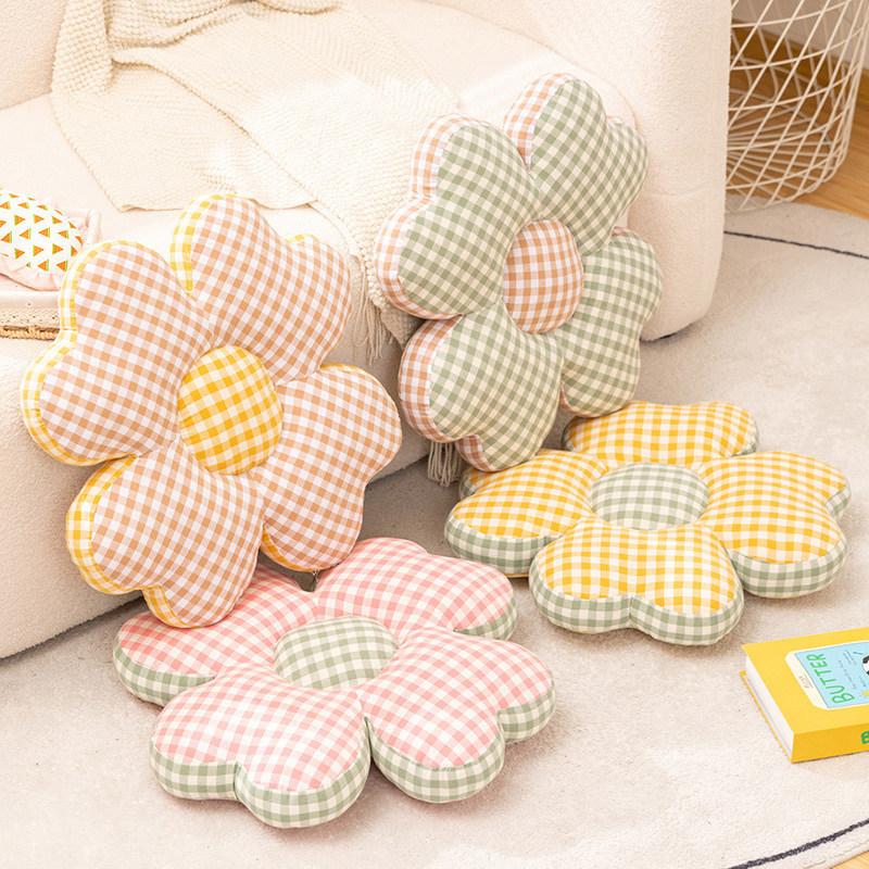 Small Fresh Flower Throw Pillow Plush Toy Home Sofa Pillow Cushion Girls Bedroom Tatami Futon Cushion