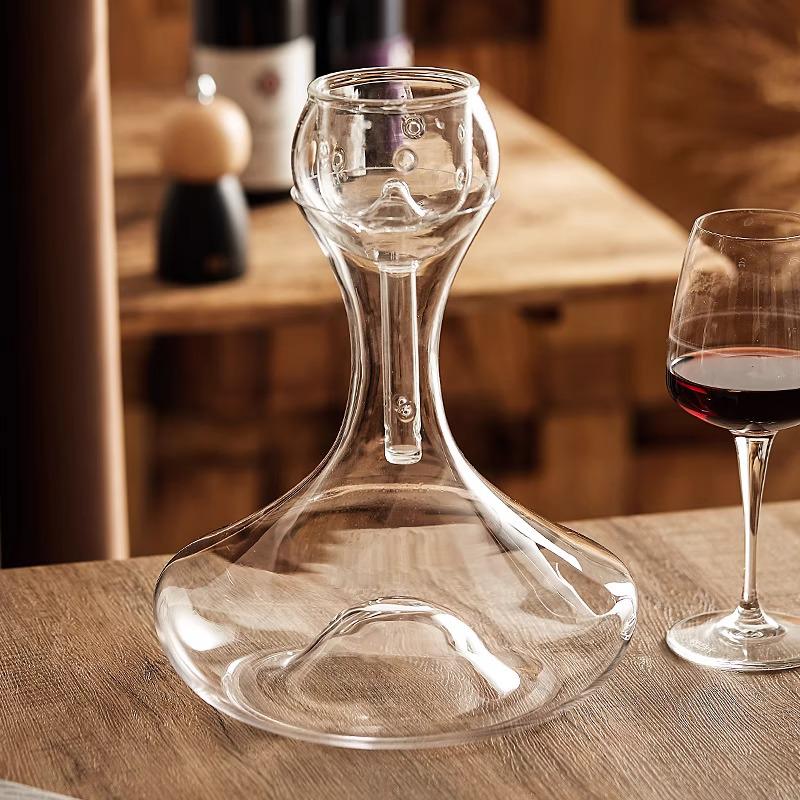 Luxury Crystal Wine Decanter with Fast Oxygenation and Filtration