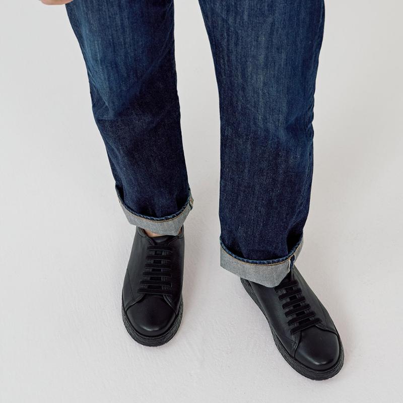 Young Age Male Goatskin Bumpy Sneakers Black
