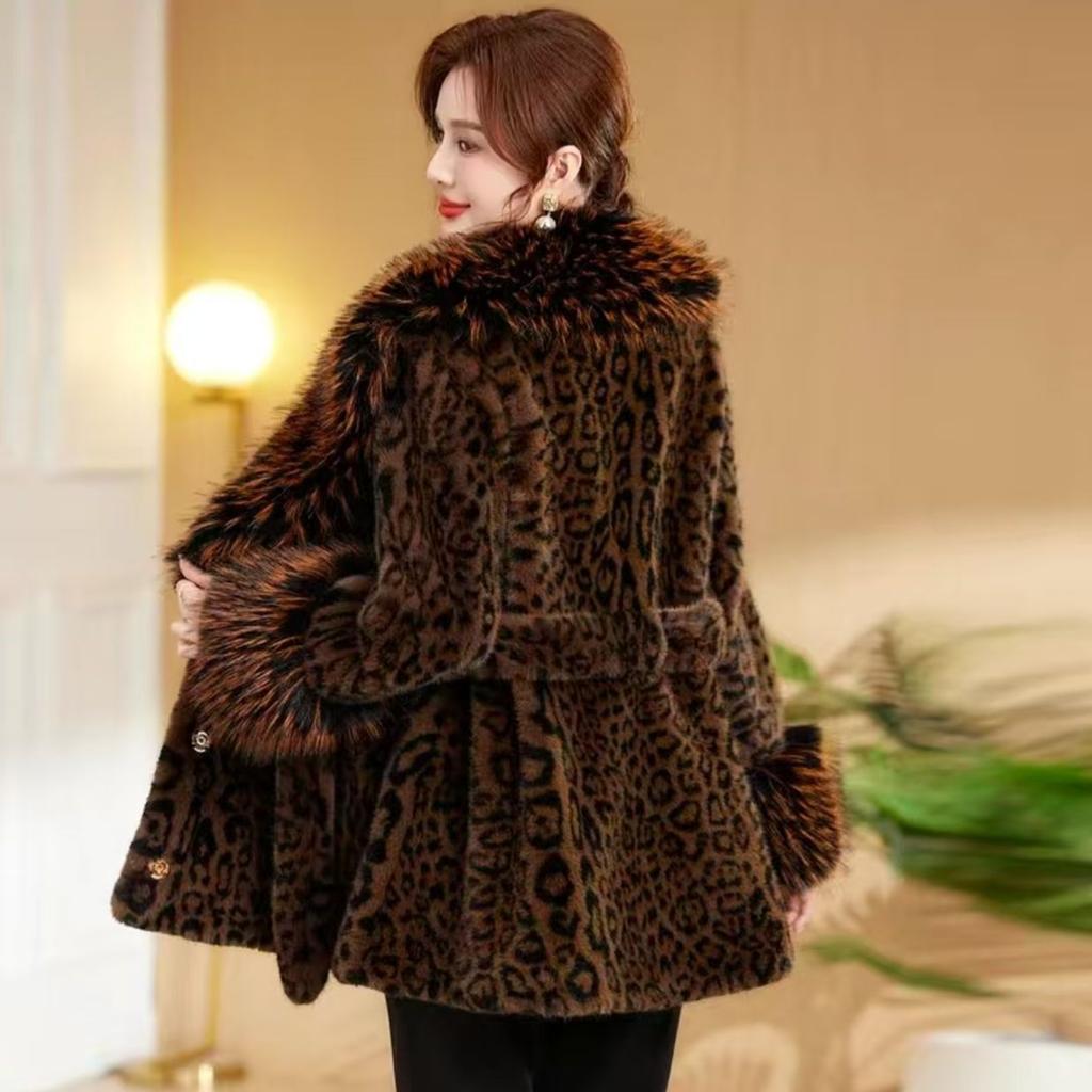 New autumn and winter fur leopard print thickened coat imitation fox hair big fur collar fashion coat mother dress women