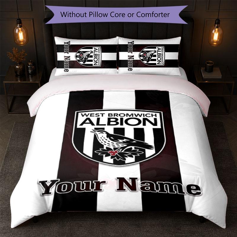Set Biancheria da Letto Personalizzato West Bromwich Albion FC con Nome Testo 1 Copripiumino + 2 Federe Logo Calcio Regalo Personalizzato per Occasioni Speciali Decorazione Camera da Letto