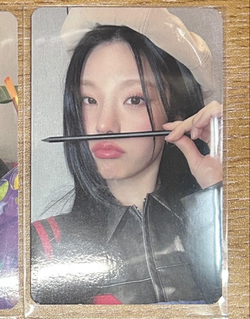 

[USED] ITZY Yeji Air Makestar Autograph Session Limited Trading Card C2