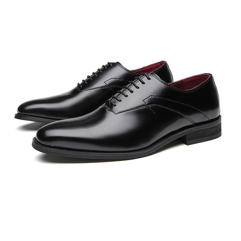 Large Size New Four Seasons Business Leather Shoes Men's Formal Wear Single Shoes Gentleman's Office Wedding Men's Shoes One Piece 2025