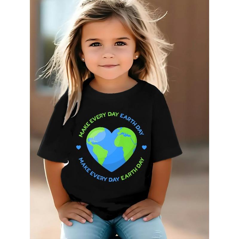 European size Girls round neck short sleeved T shirt with heart shaped earth pattern 98cm чёрный
