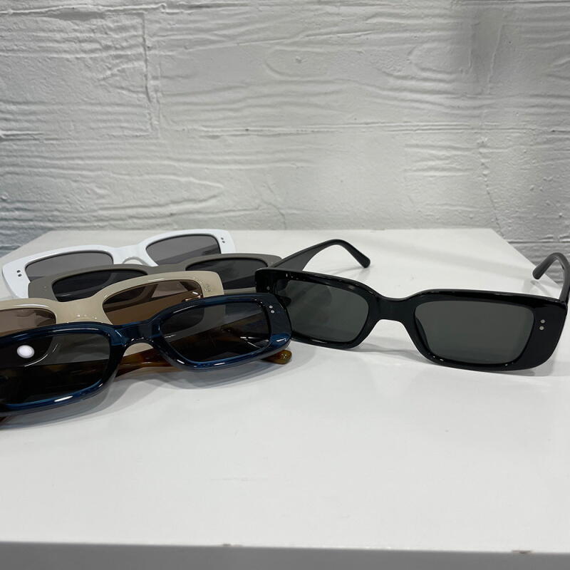 

Women s and Men s Horn-Rimmed Square Sunglasses G1457_Beige