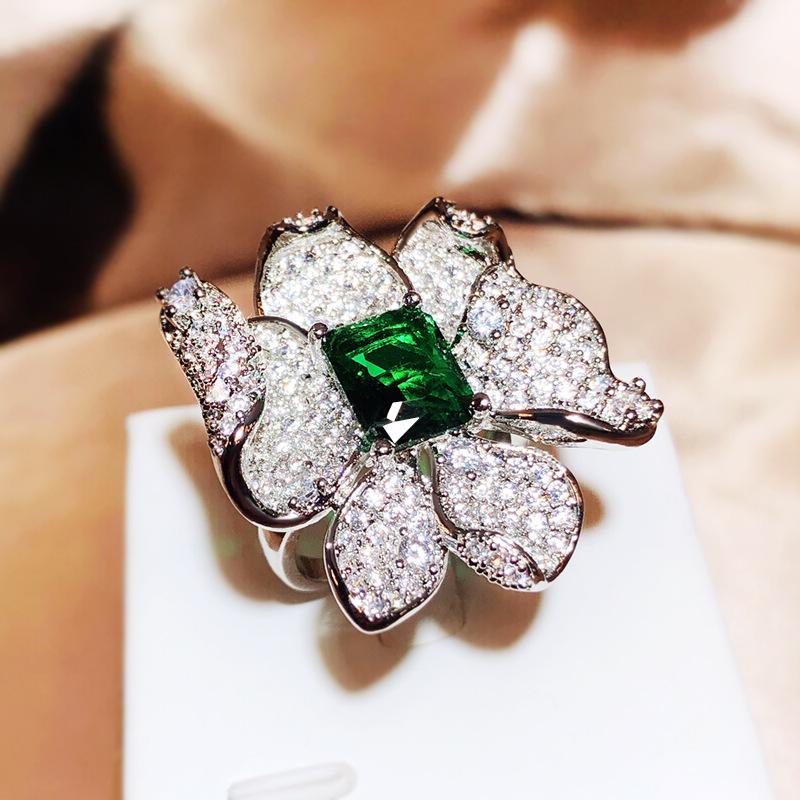 New Fashion Silver Big Flowers Green Zircon Sterling Silver Ring for Female Party Birthday Wedding Gift