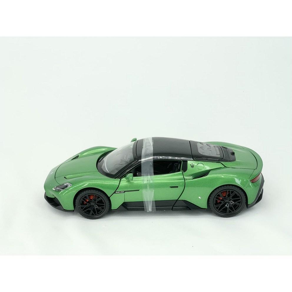 1:22 Scale Maserati MC20 Die-cast Supercar Model Toy - Green