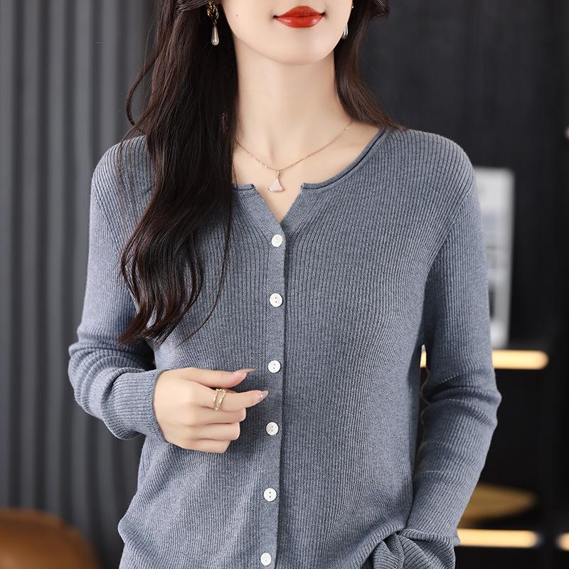 Elegant Women's Knit Cardigan - 2024 Autumn Collection, Rolled Edge, Long Sleeves, Casual Outerwear Sweater.