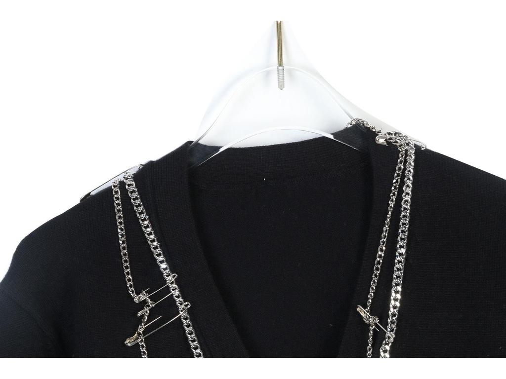 Cárdigan Negro Holgado de Punto con Cadena de Imperdible - Inspirado en el Estilo de HyunA