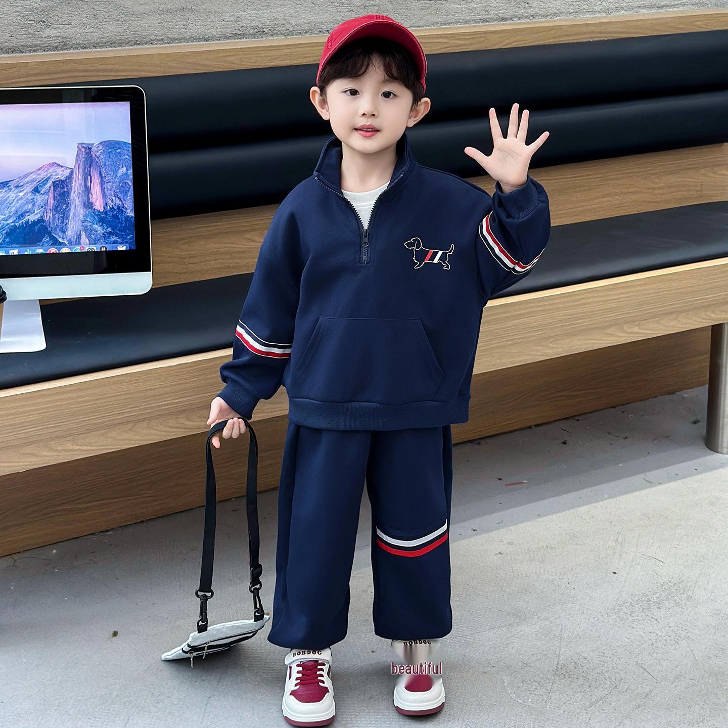 

Boys 2025 Street Style Sweatshirt Outfit - Spring/Autumn Fashion Set 90 cm темно-синього кольору