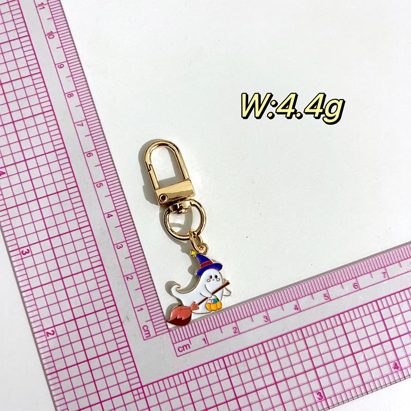 Cartoon Halloween Keychain: Cute Mummy, Pumpkin, Ghost & Skull Pendant