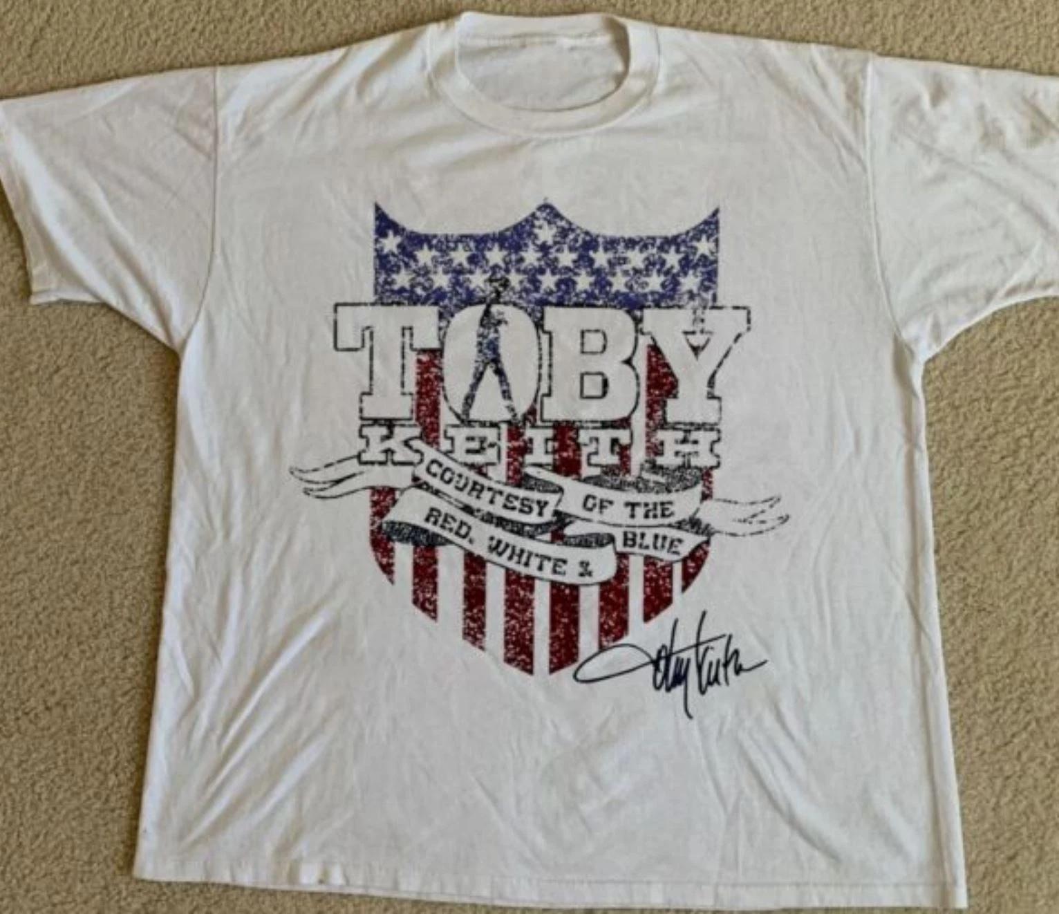 Toby Keith courtesy of the red white t-shirt XXXL