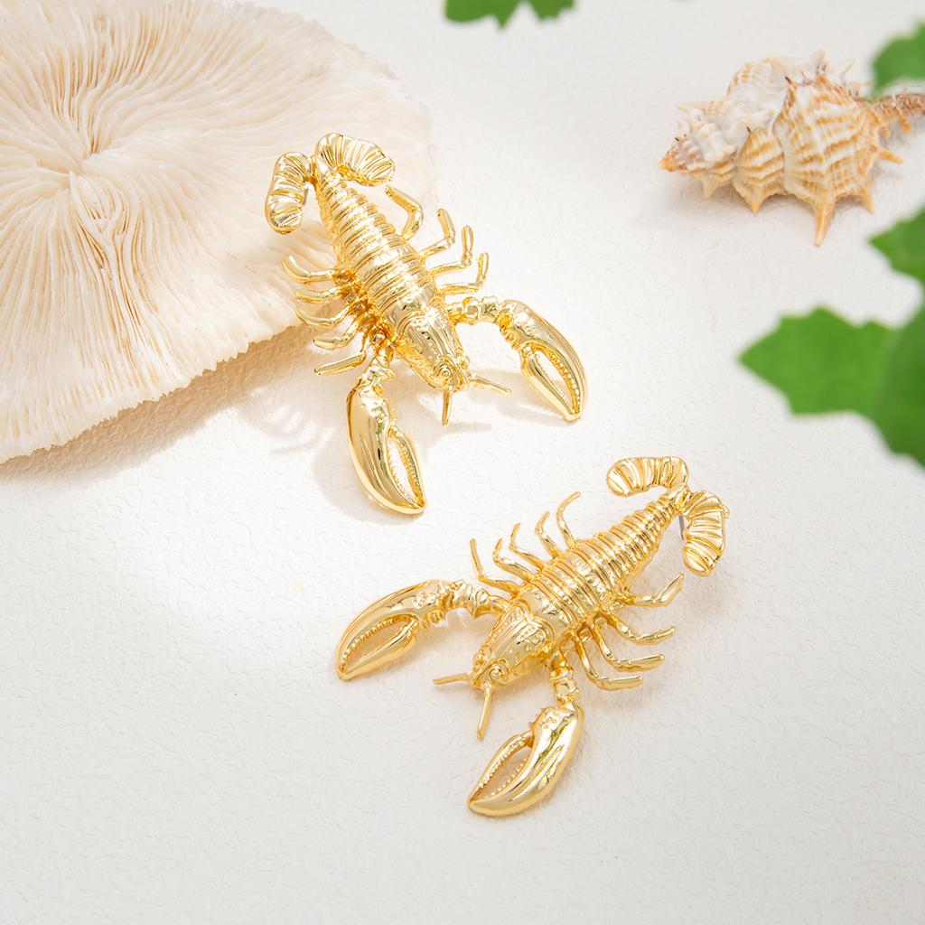 Ingemark Vintage Creative Crayfish Metal Stud Earrings for Women Punk Trendy Geometric Piercing Earrings Ear Jewelry Accessories