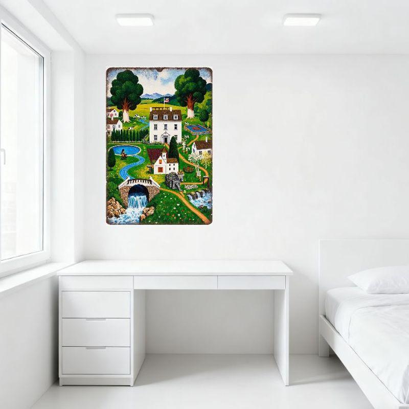 Lebhaftes skurriles ländliches Metallblechschild, zweistöckiges Haus, Bach, Kühe, Steinsmühle, sanfte Hügel - Vintage-Heimdekoration für