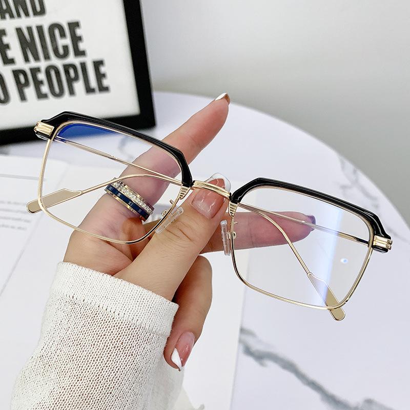 New Fashion Brand Design Women Eyebrows Eyeglass Frame Anti Blue Light Short Sight Prescription Myopia Glasses Photochromic -1.5