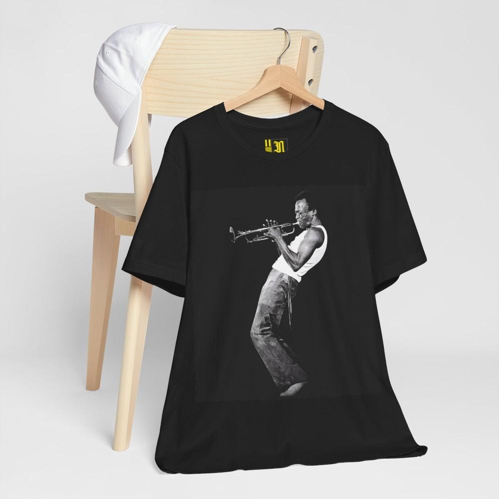 

Miles Unisex T-Shirt M