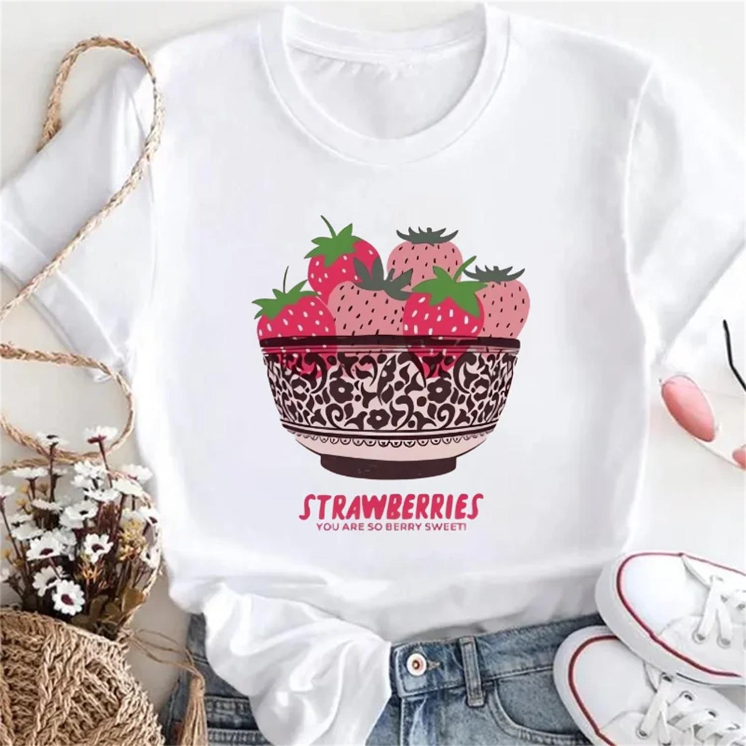 Cute Beach Travel Style 90s Fruit Strawberry Pattern Women s Top Fashionable Print O-Neck Summer Short Sleeved New Women s T-Shi S