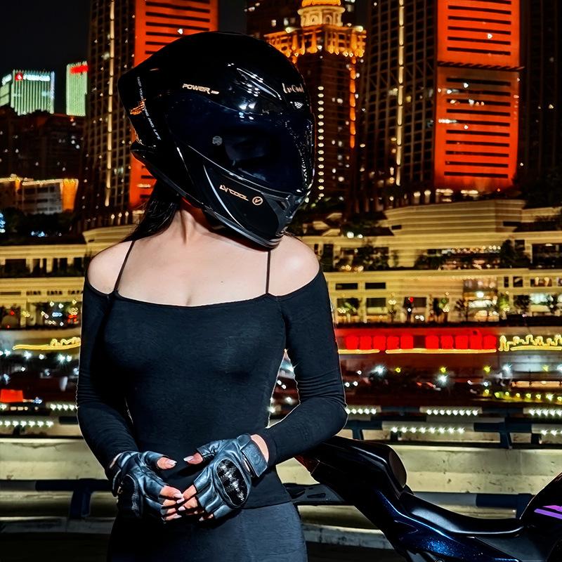 Motorcycle helmet winter full helmet double lens anti-fog locomotive helmet