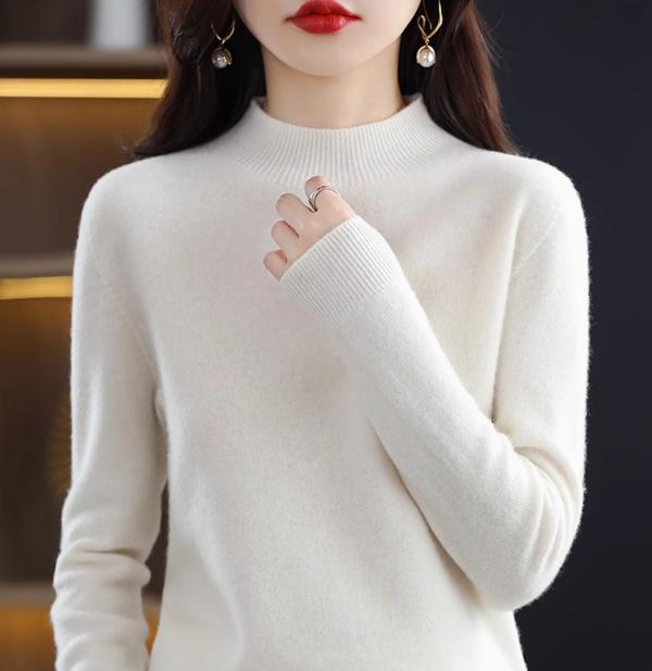 2024 Fall/Winter Women's 100% Wool Semi-High Neck Loose Knitted Sweater
