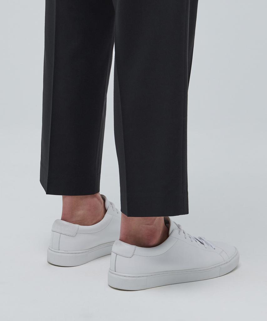 Musinsa Standard Lightweight Loose Tapered Hidden Banding Crop Slacks [Dark Gray]