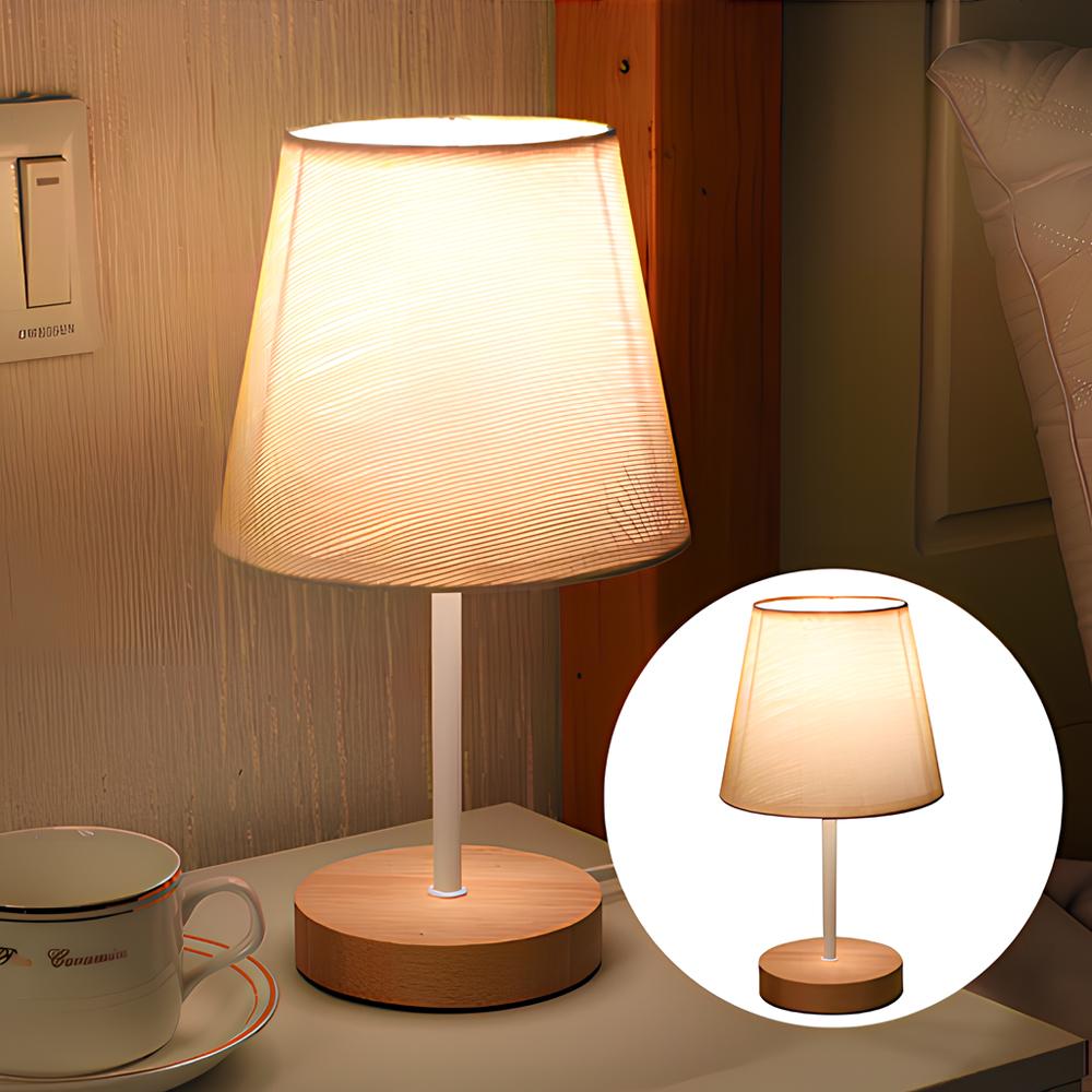 Lampada da comodino decorativa da tavolo in legno massello nordico, semplice e creativa, con telecomando, piccola luce notturna a risparmio energetico a LED